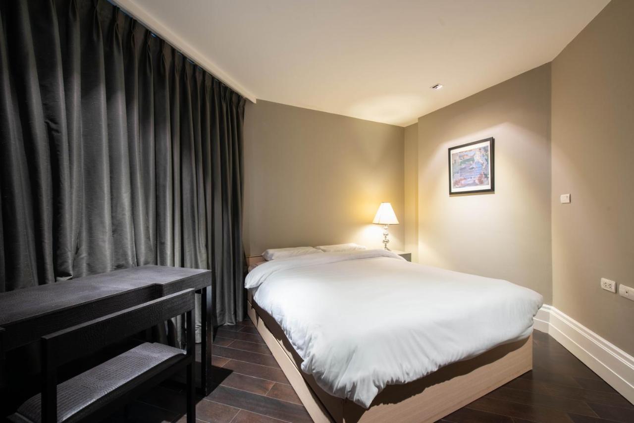 Sathorn Gardens By Ern Apartment *